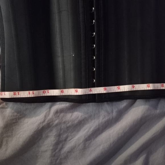 25 steel boned waist trainer - Picture 3 of 5